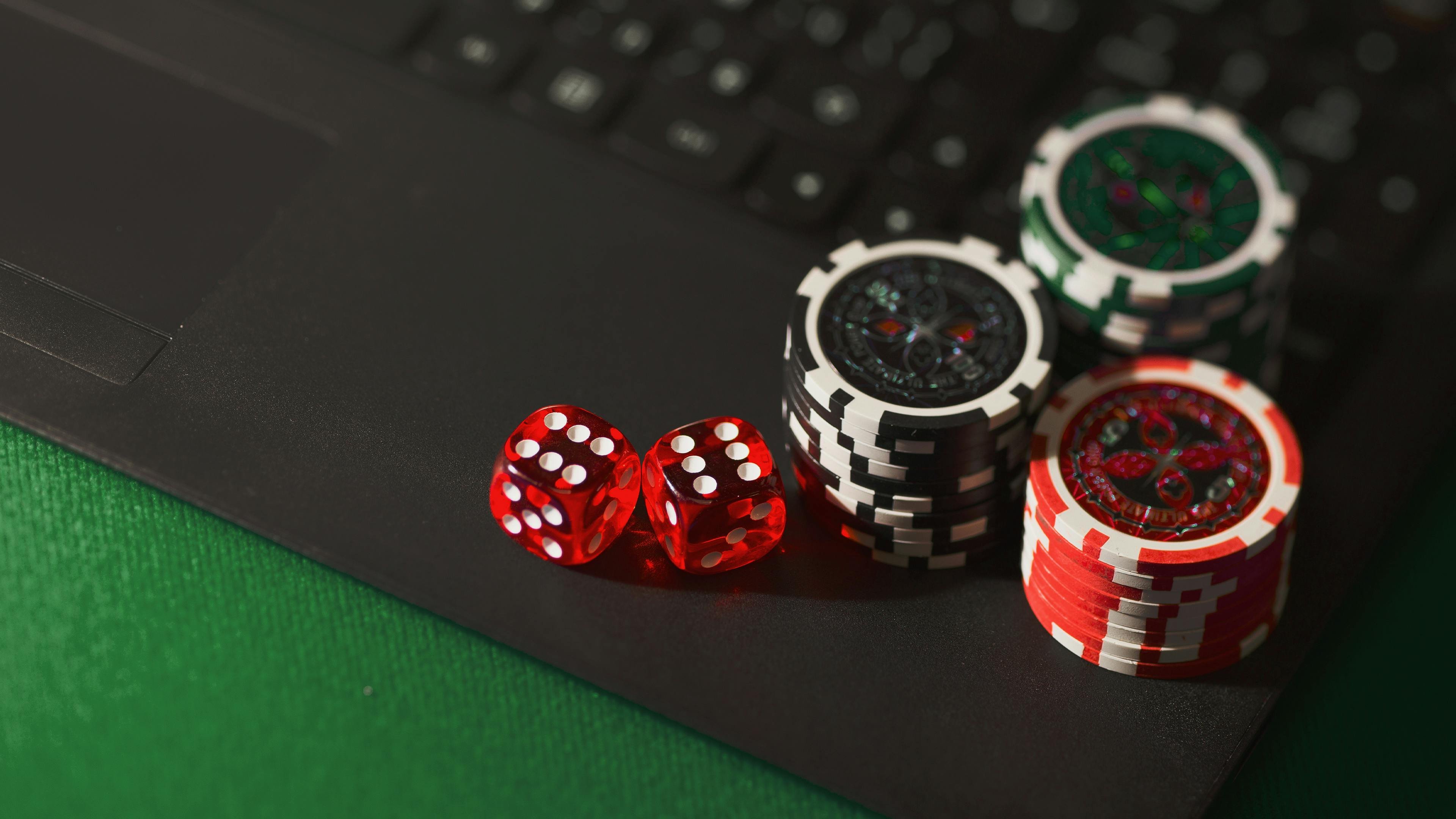 Live Ceme Online dealer table at koi388 login with cards displayed on screen